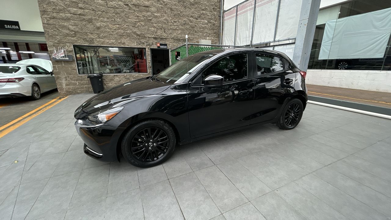 2023 Mazda Mazda 2 1.5 Carbon Edition At