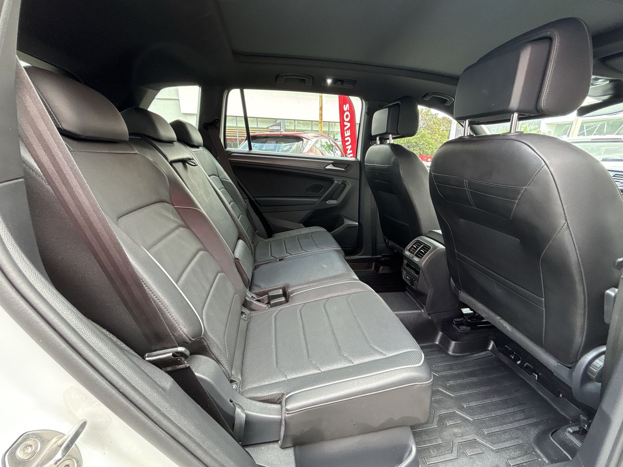 2024 Volkswagen Tiguan 2.0 R-Line At