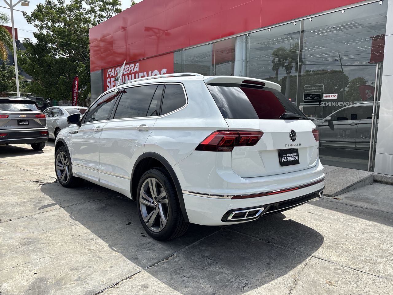 2024 Volkswagen Tiguan 2.0 R-Line At