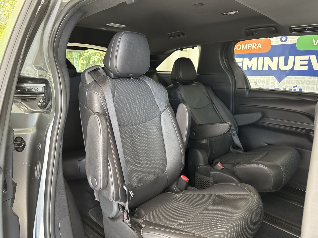 2026 Toyota Sienna 2.5 Platinum Hev At