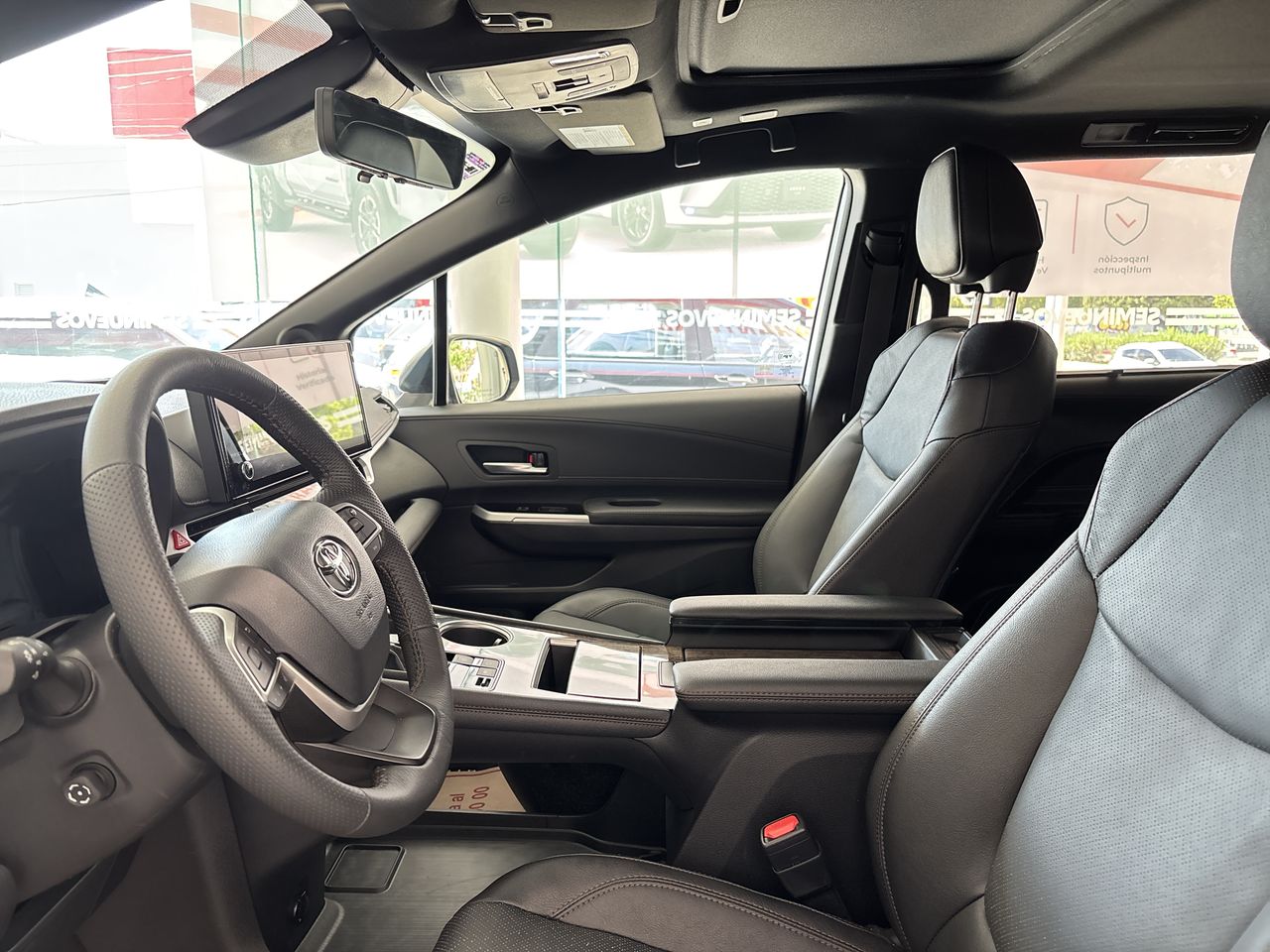 2026 Toyota Sienna 2.5 Platinum Hev At