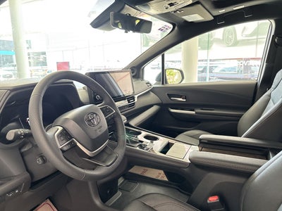2026 Toyota Sienna 2.5 Platinum Hev At