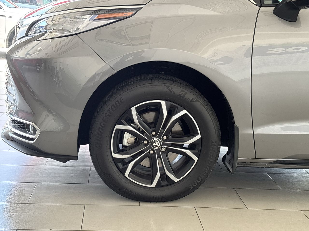 2026 Toyota Sienna 2.5 Platinum Hev At