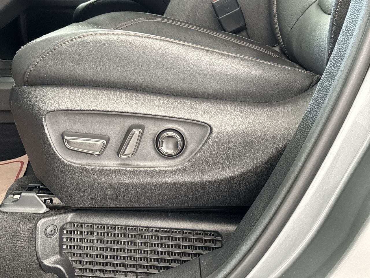 2026 Toyota Sienna 2.5 Platinum Hev At