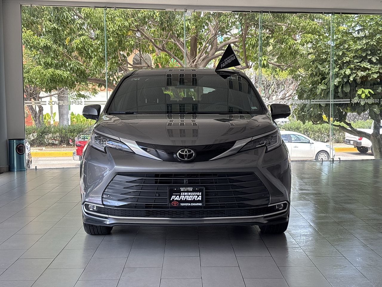 2026 Toyota Sienna 2.5 Platinum Hev At