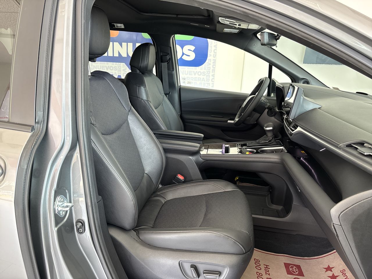 2026 Toyota Sienna 2.5 Platinum Hev At