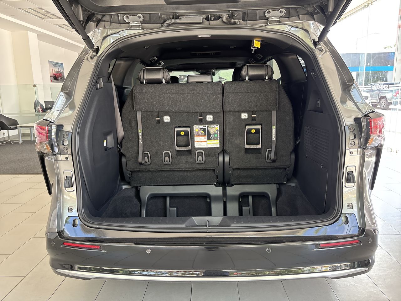 2026 Toyota Sienna 2.5 Platinum Hev At