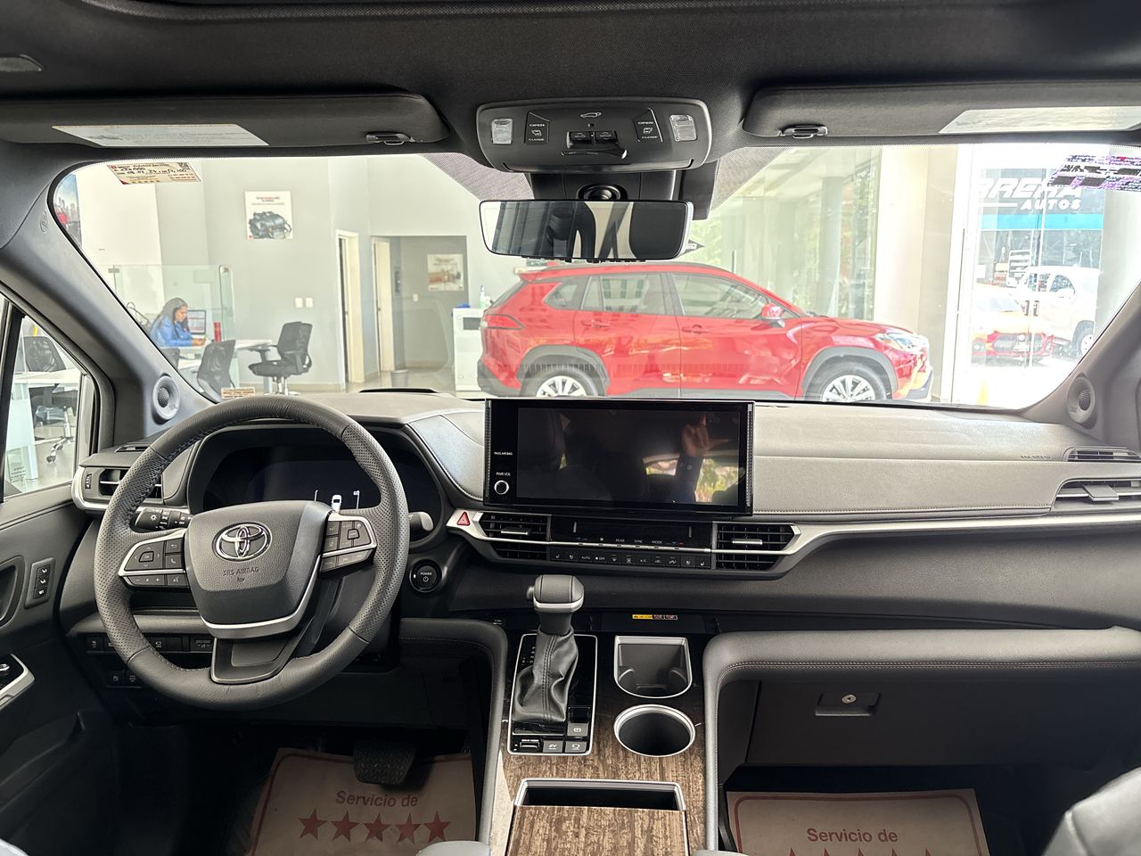 2026 Toyota Sienna 2.5 Platinum Hev At