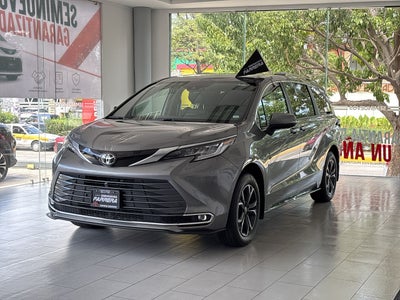 2026 Toyota Sienna 2.5 Platinum Hev At