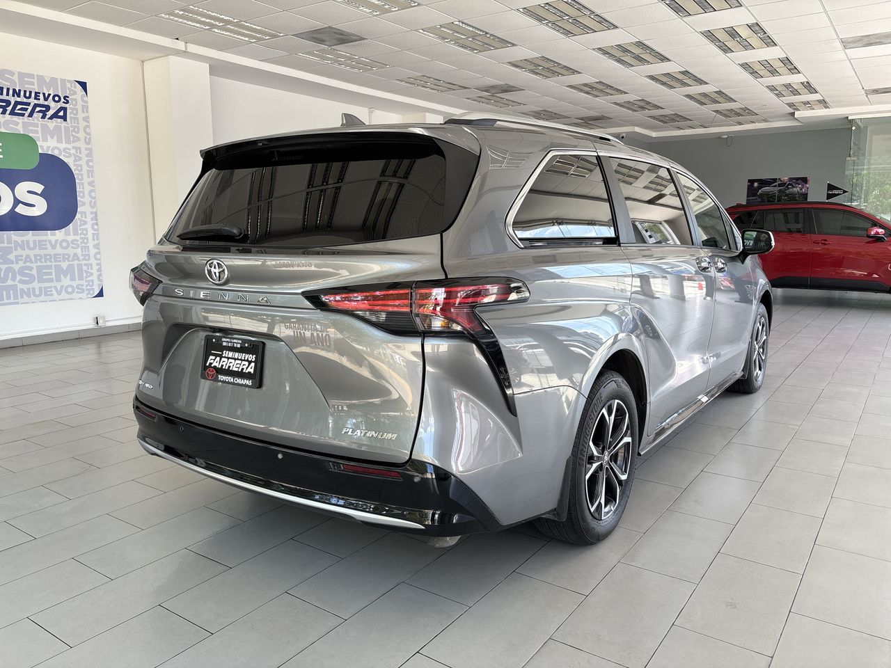 2026 Toyota Sienna 2.5 Platinum Hev At
