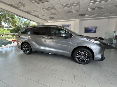 2026 Toyota Sienna 2.5 Platinum Hev At