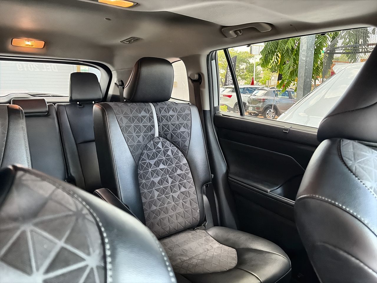 2024 Toyota Highlander 2.5 Nightshade Hev At