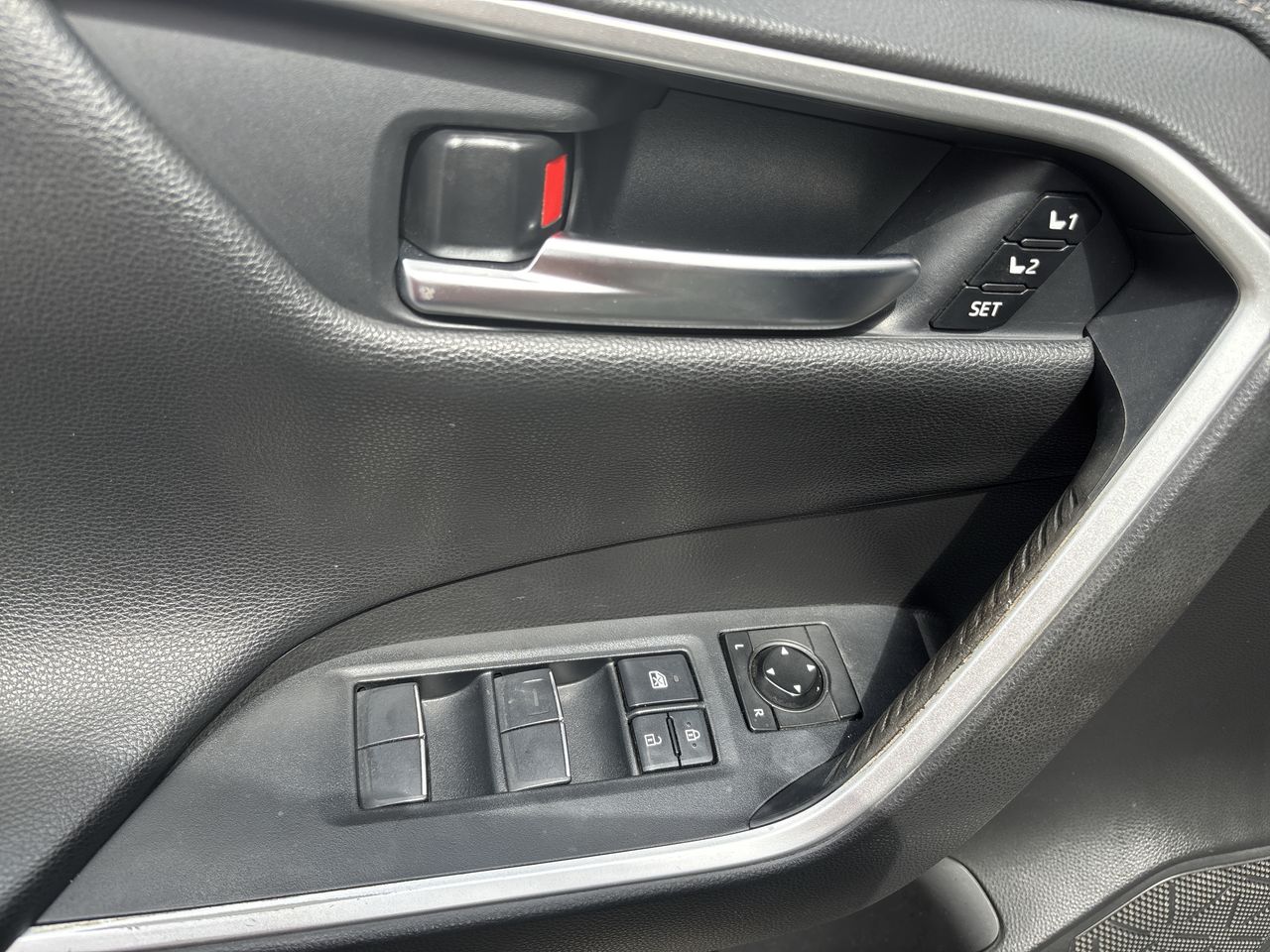 2020 Toyota RAV4 2.5 Limited At