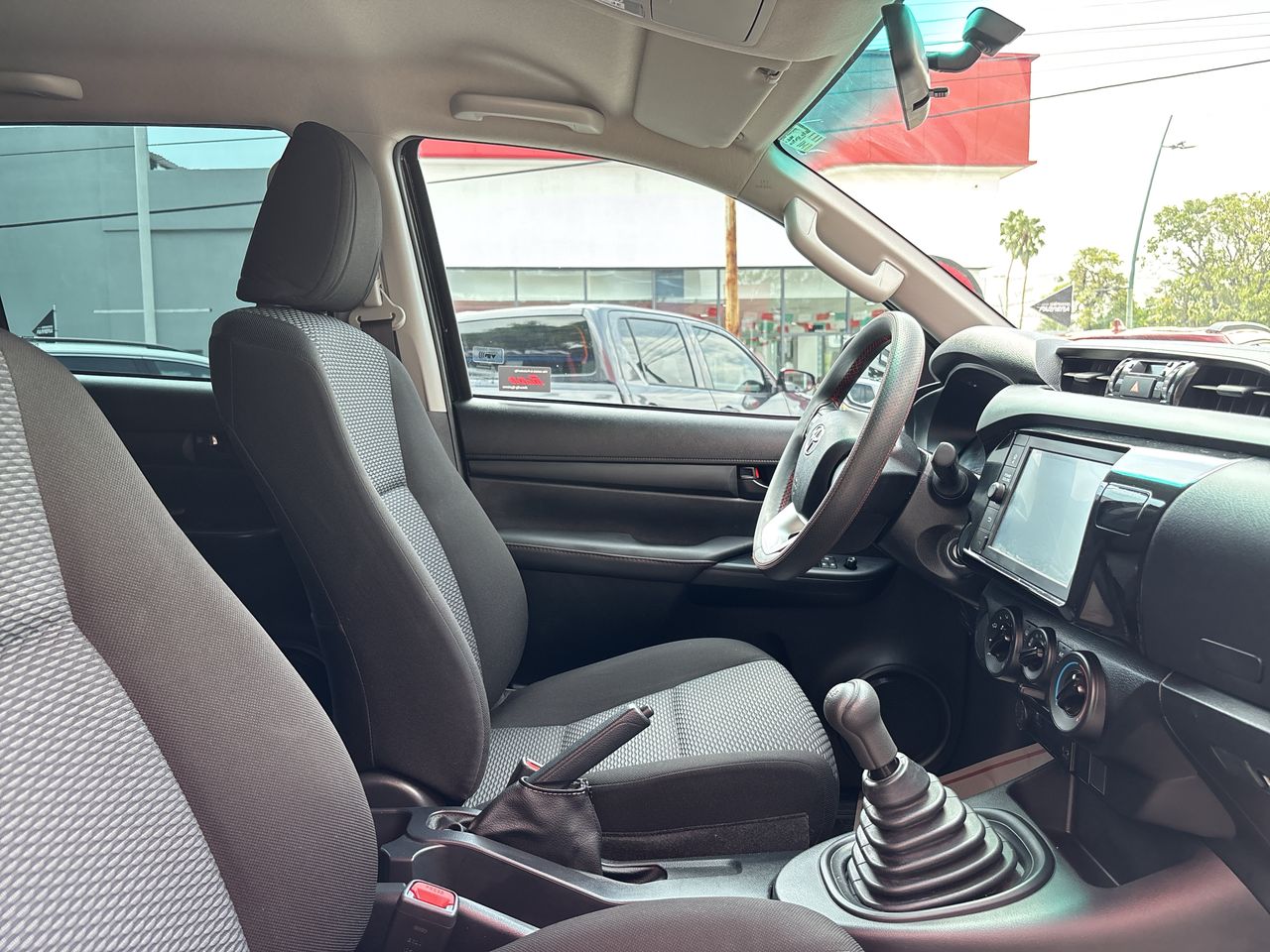 2026 Toyota Hilux 2.7 Doble Cabina Sr Mt