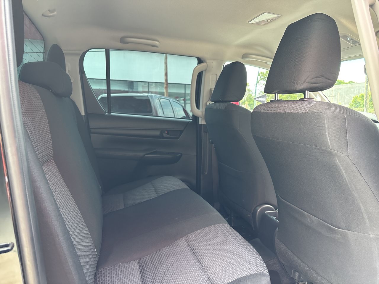 2026 Toyota Hilux 2.7 Doble Cabina Sr Mt