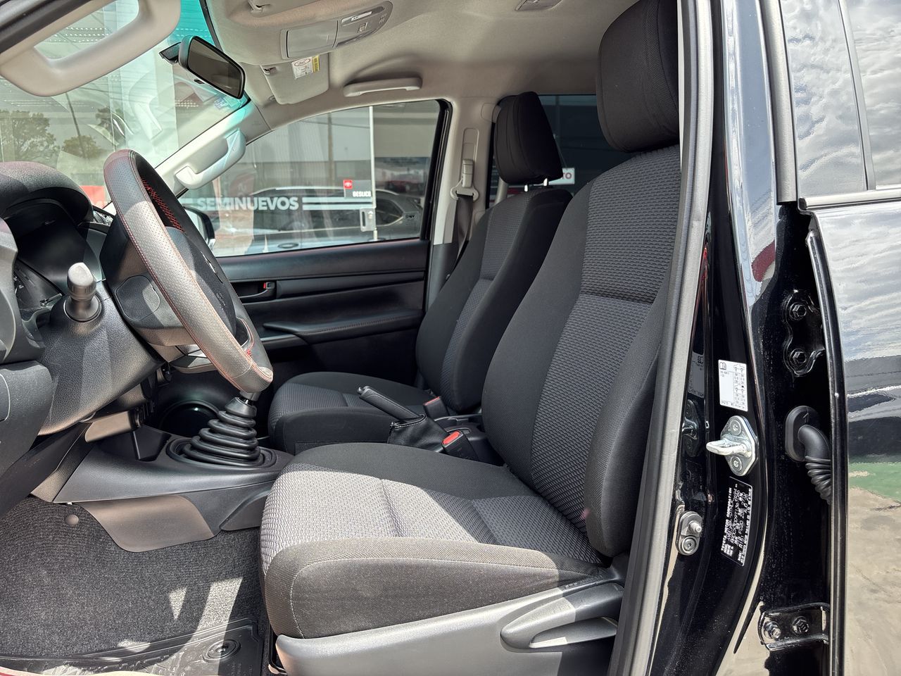 2026 Toyota Hilux 2.7 Doble Cabina Sr Mt