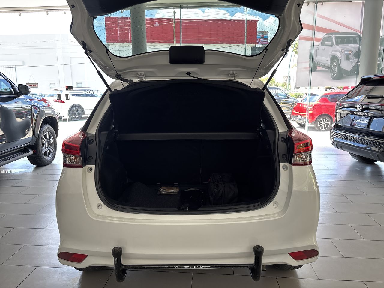 2022 Toyota Yaris 1.5 S Hb Mt